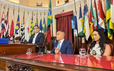 Vereador Renato Cariello realiza solenidade de Entrega de Medalhas e Moções a Policiais Civis da DHNSG